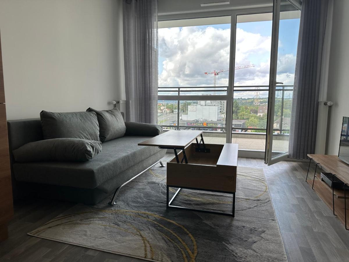 Agreable 2 Pieces Avec Balcon Et Parking Transports By Immo Kit Bnb Sarcelles Ngoại thất bức ảnh
